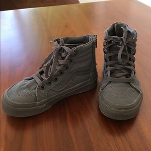 Vans little kid boy or girl. Size 11.5 Sk8 HI-zip
